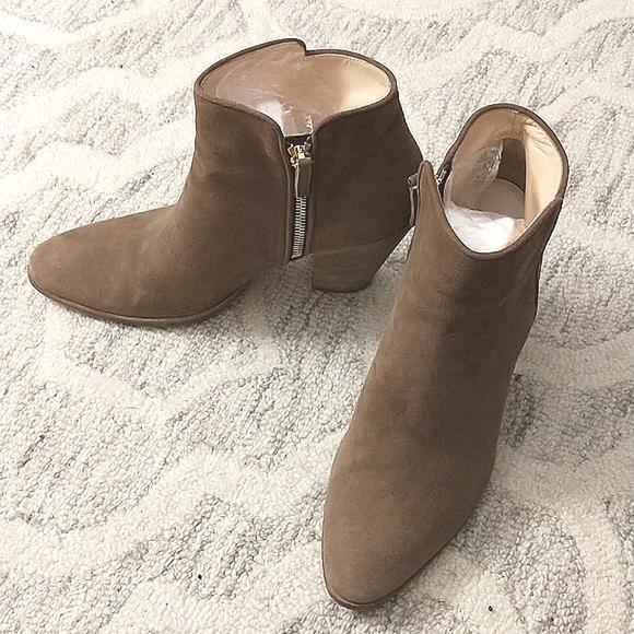 Barneys New York Tan Suede Ankle Boots Vero Cuoio - Picture 2 of 8